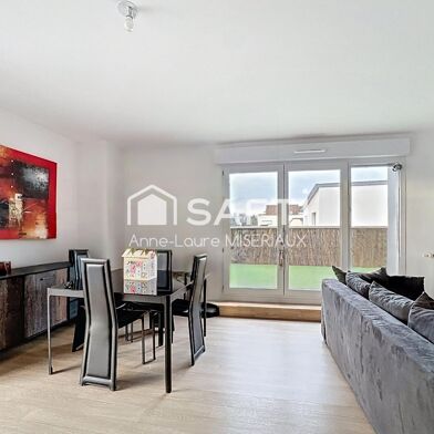 Appartement 4 pièces 256000 €