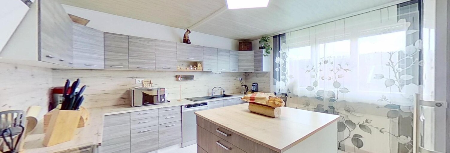 Maison 9 Pièces 174 m² à vendre à Hallering (57690)