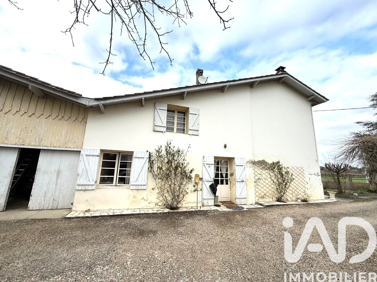 Mouliets-Et-Villemartin - 139m² - 5p. - 4ch.