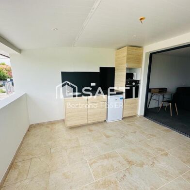 Appartement 1 pièces 910 €