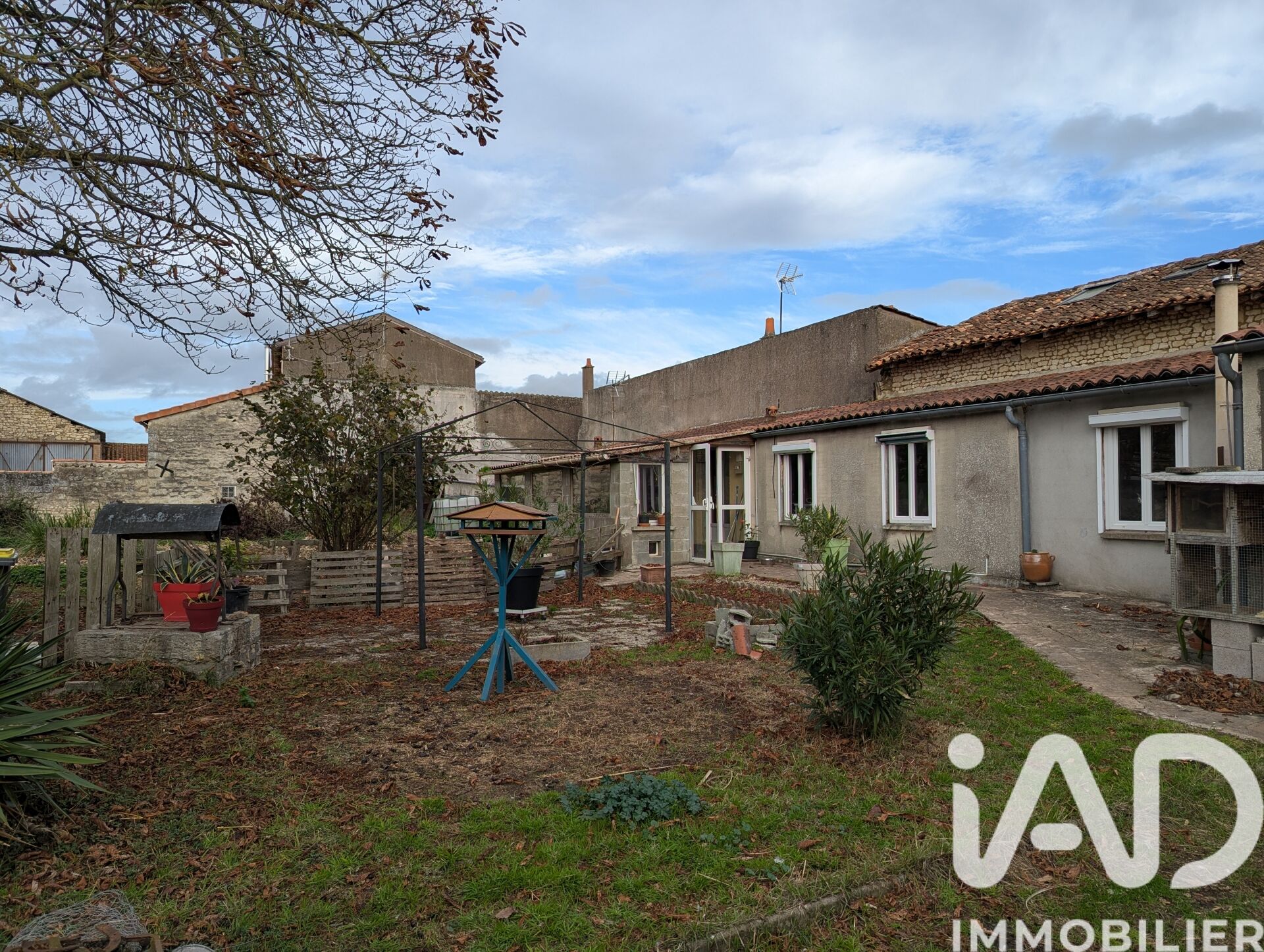 St-Cyr-La-Lande - 82m² - 3p. - 1ch.