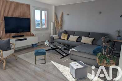 Appartement 4 pièces 240000 €