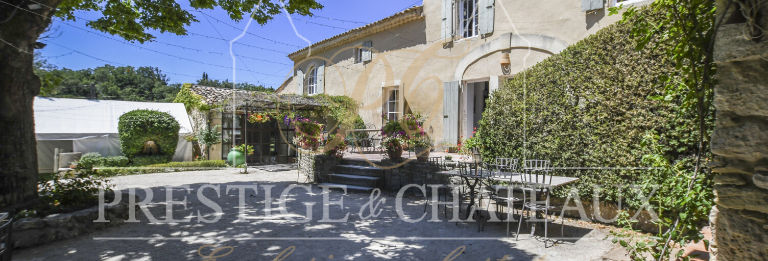 Maison 14 Pièces 500 m² à vendre à Grignan (26230)