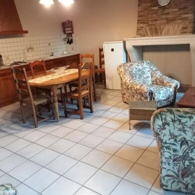 Maison 3 pièces 880 €