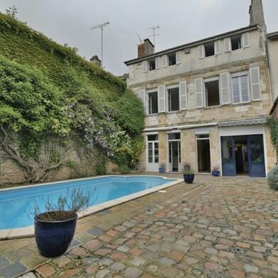Maison 14 pièces 590000 €