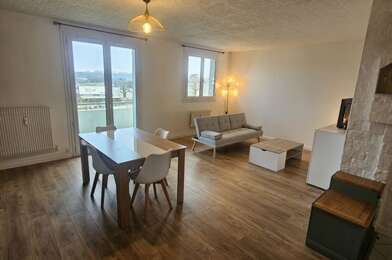 Appartement 3 pièces 1025 €