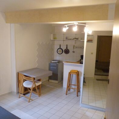 Appartement 1 pièces 440 €