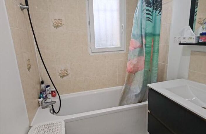 AUNAY SOUS CRECY 28500 Maison de plain-pied (avec vide sanitaire) - 3 chambres - Cabanon de jardin en dur - Terrain - 198000  HAI — photo 4