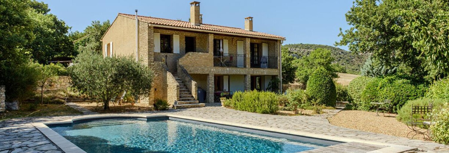 Maison 5 Pièces 177 m² à vendre à Murs (84220)