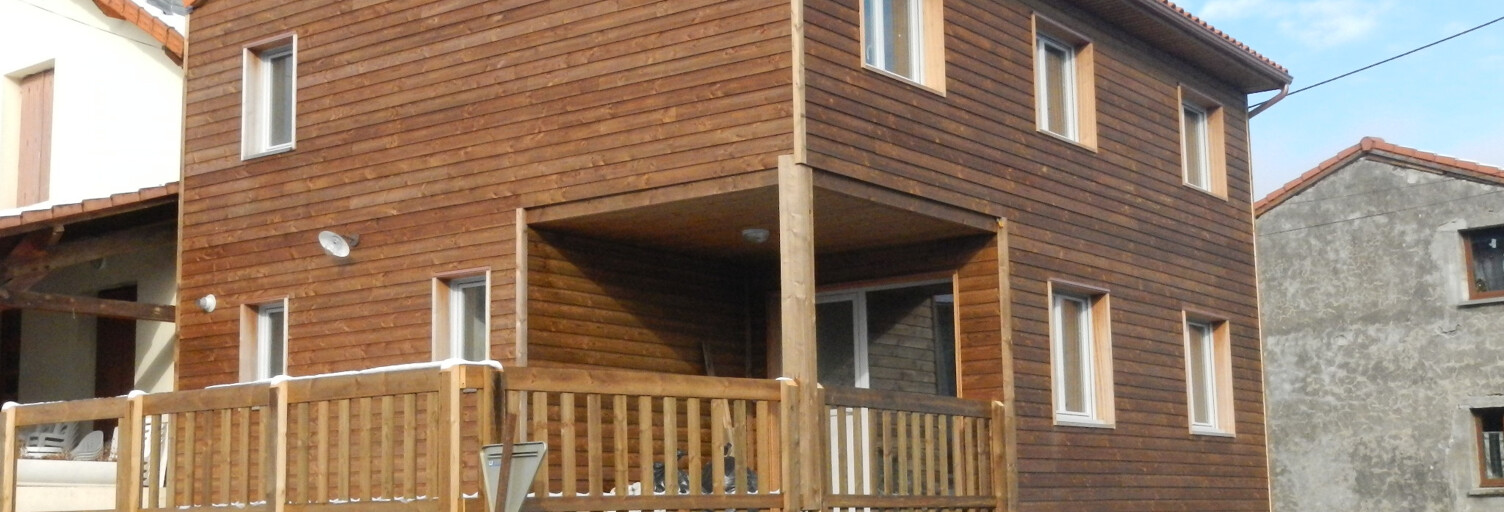 Maison 4 Pièces 100 m² à louer à Orcines (63870)