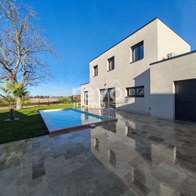 Maison 5 pièces 549000 €