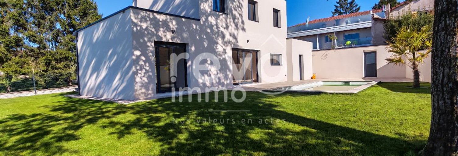 Maison 5 Pièces 112 m² à vendre à Saint-Jean-de-Thurigneux (01390)