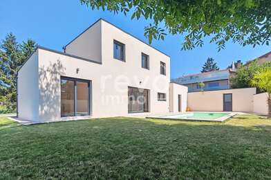Maison 5 pièces 499999 €