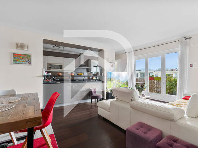 7 mns gare à pieds Appartement Chatou 3 pièces 82 m2 avec balcon — photo du bien