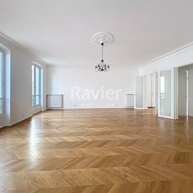 Appartement 6 pièces 8083 €