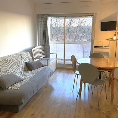 Appartement 2 pièces 740 €