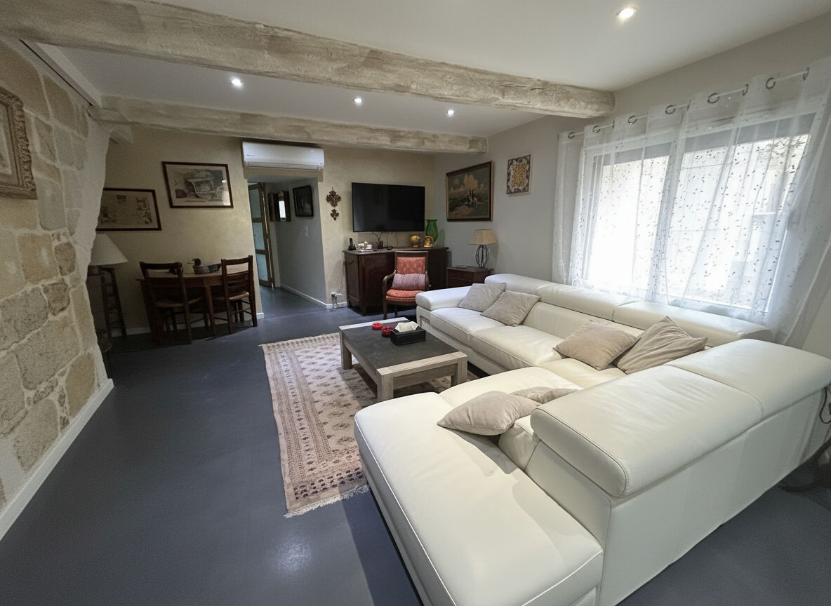 Villa / Maison  T4 à louer Aimargues 30470