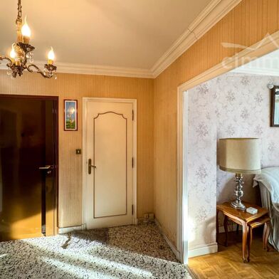 Appartement 4 pièces 200000 €