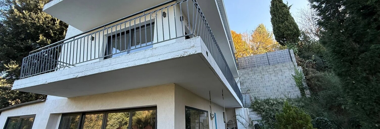 Maison 5 Pièces 144 m² à vendre à Cagnes-sur-Mer (06800)