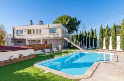 LES TROIS LUCS - DUPLEX AVEC JARDIN ET PISCINE — photo du bien
