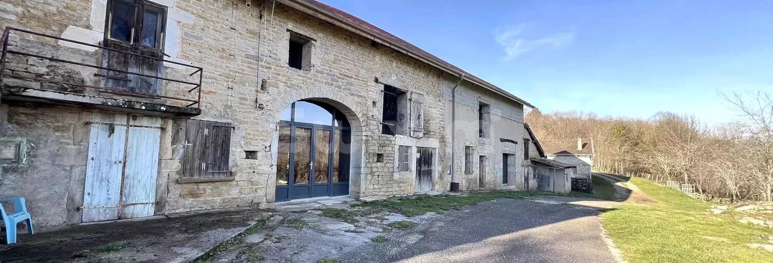 Maison 10 Pièces 250 m² à vendre à Orgelet (39270)