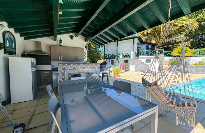 Belle Contemporaine de 220M² + Piscine + Parc de 2175M² + Cuisine d'été Couverte — photo 3