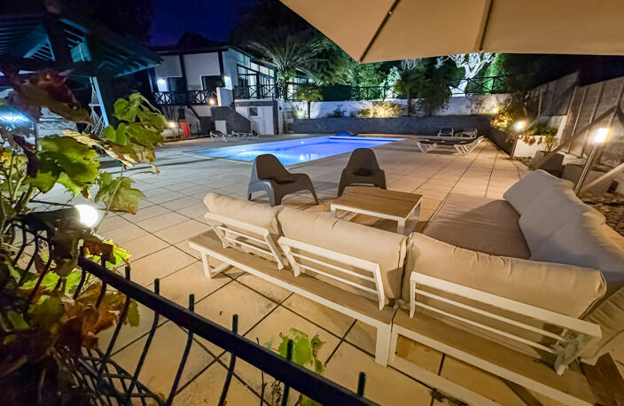 Belle Contemporaine de 220M² + Piscine + Parc de 2175M² + Cuisine d'été Couverte — photo 5