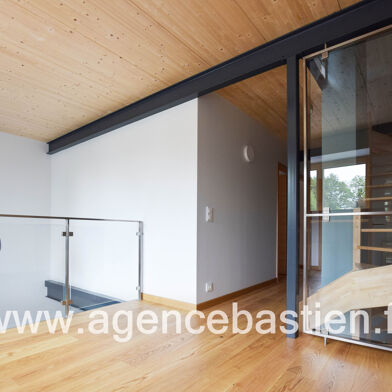 Maison 5 pièces 3200 €