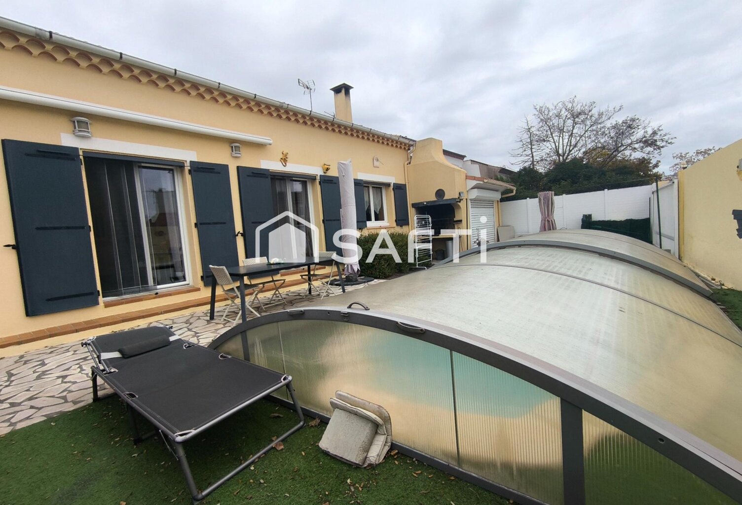 Maison 4 faces, 3 chambres, bureau, piscine, studio — photo 1