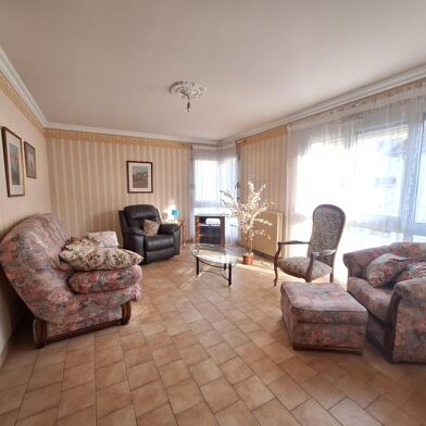 Appartement 5 pièces 79000 €