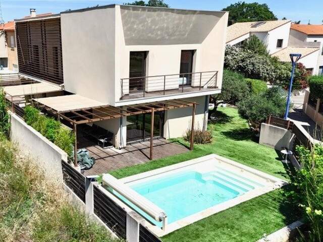 villa d'architecte contemporaine avec piscine — photo du bien