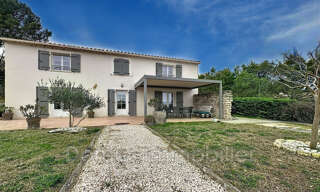 Maison 7 Pièces 184 m² à vendre à Châteauneuf-de-Gadagne (84470)