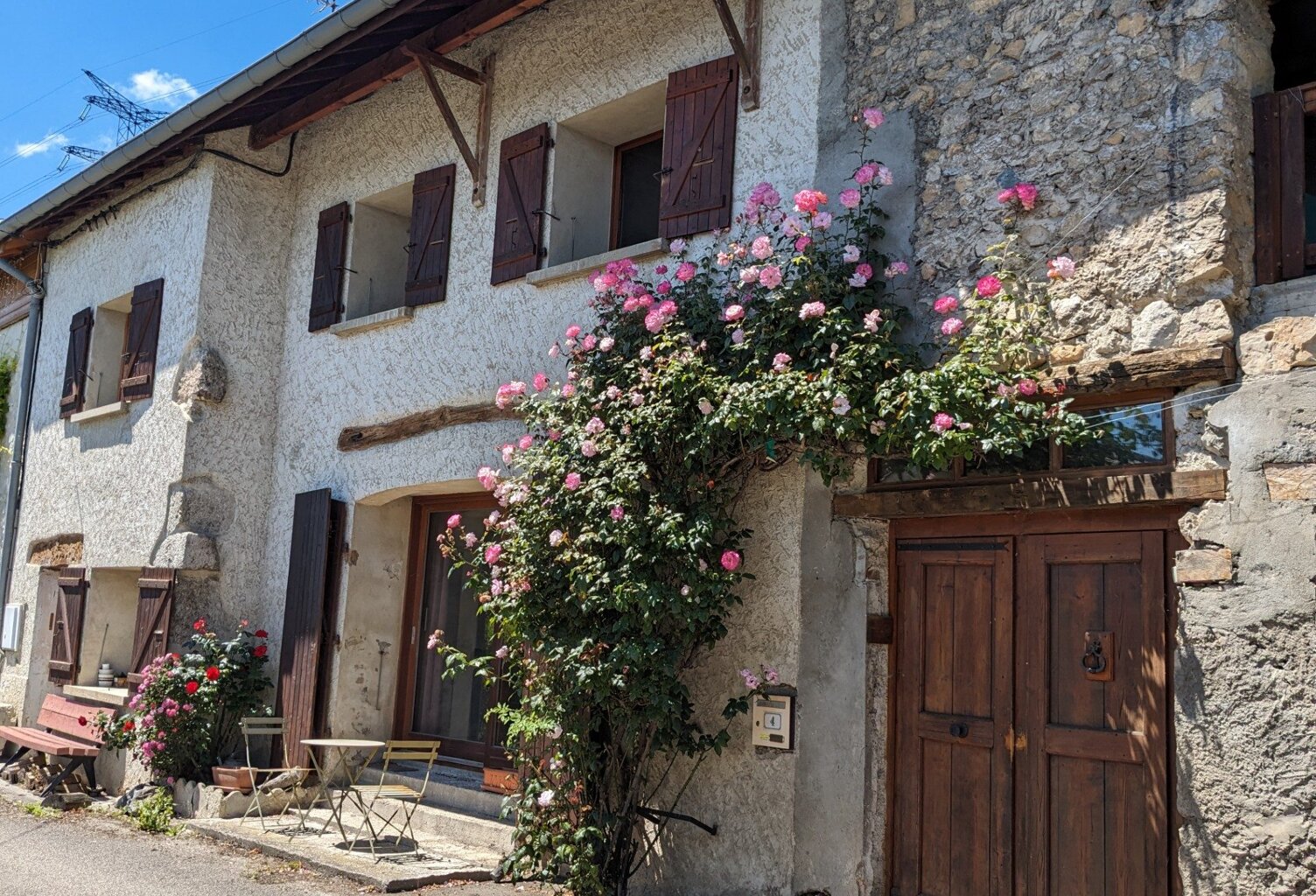 Sur les hauteurs de Claix, bâtisse ancienne de 170 m² habitabl — photo 1