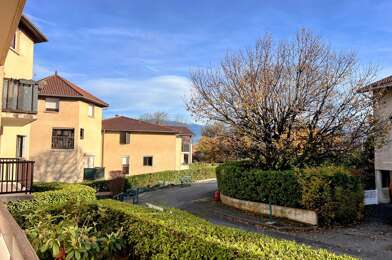 Appartement 4 pièces 240000 €