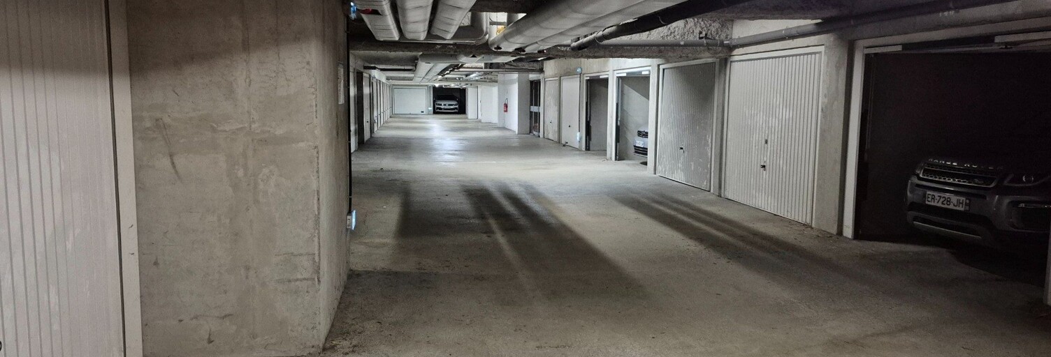 Garage  14 m² à vendre à Grenoble (38000)