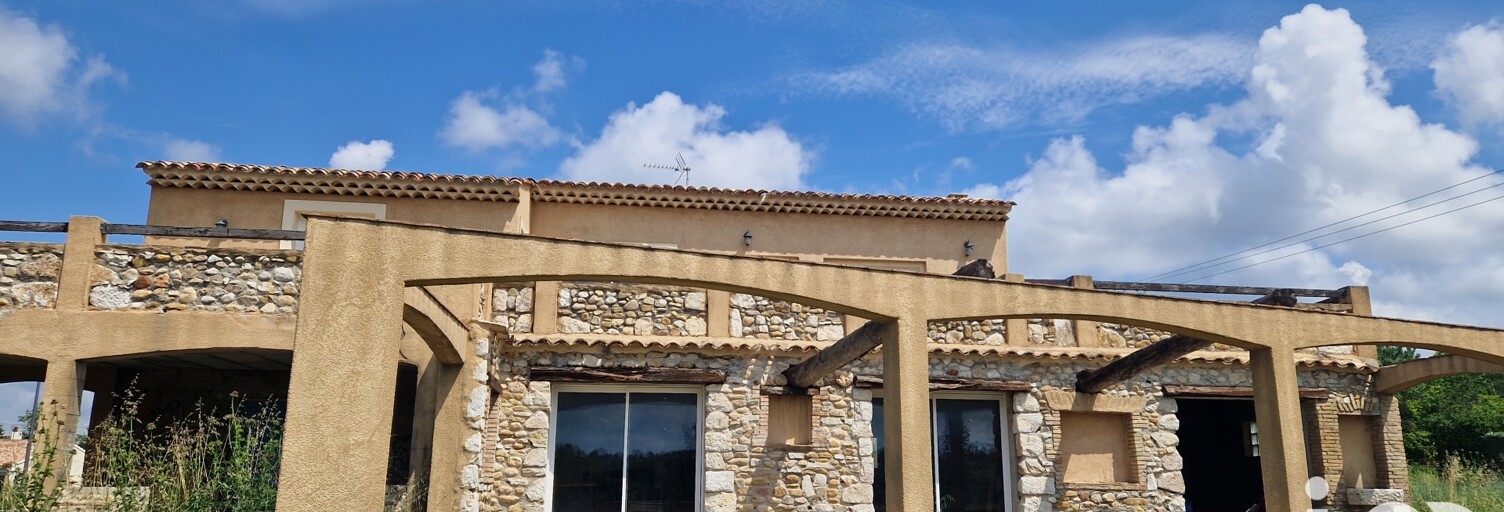 Maison 5 Pièces 235 m² à vendre à Montagnac-Montpezat (04500)