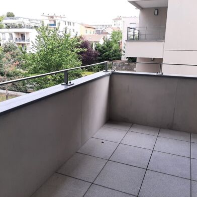 Appartement 2 pièces 747 €