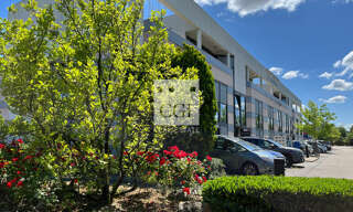 Bureau  862 m² à louer à Saint-Quentin-Fallavier (38070)