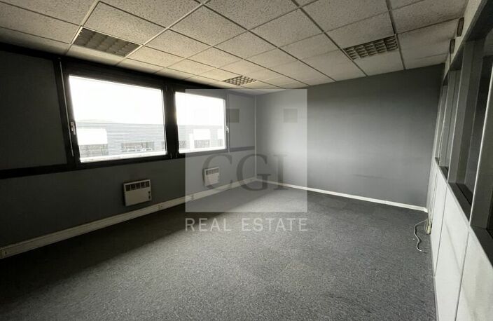 BUREAUX - LOCAL MIXTE à LOUER — photo 3