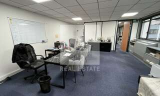 Bureau  120 m² à louer à Villeurbanne (69100)