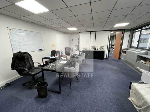 BUREAUX à LOUER — photo du bien