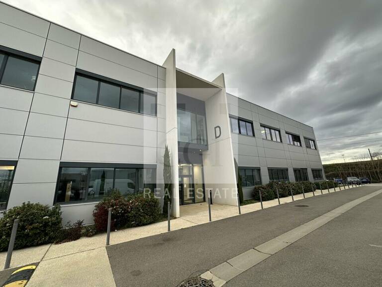 BUREAUX à LOUER — photo 1