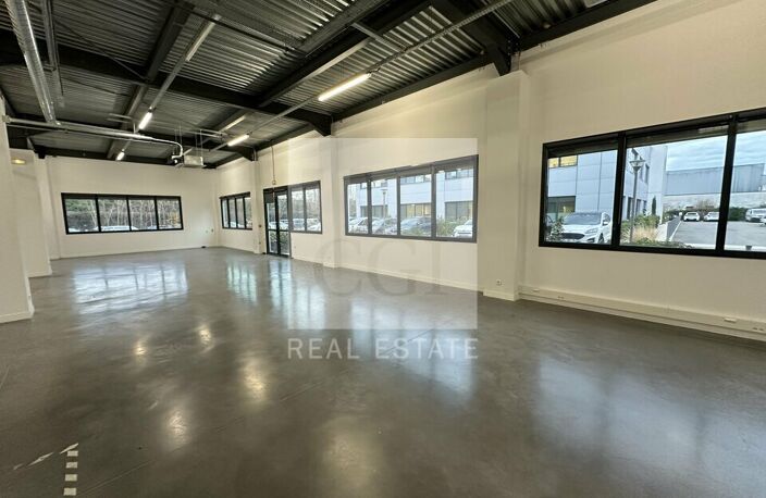 BUREAUX à LOUER — photo 2