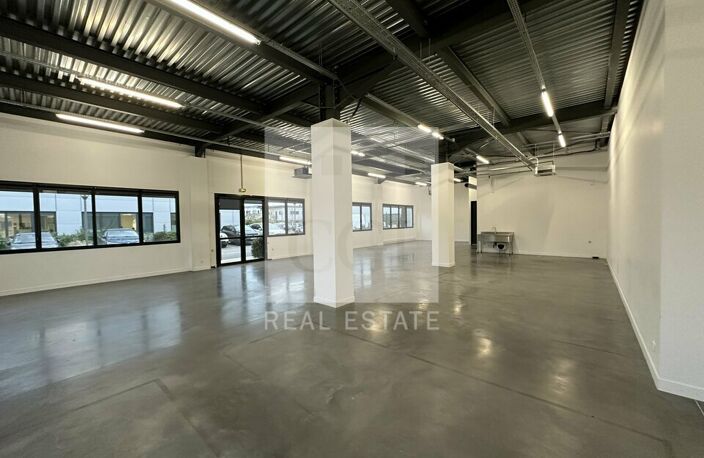 BUREAUX à LOUER — photo 4