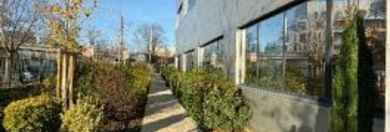 Bureau  725 m² à louer à Lyon 7 (69007)