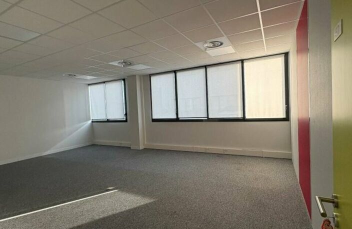 BUREAUX - MIXTES à LOUER — photo 3