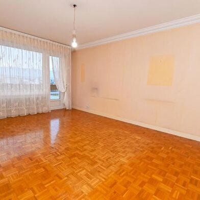 Appartement 4 pièces 225000 €