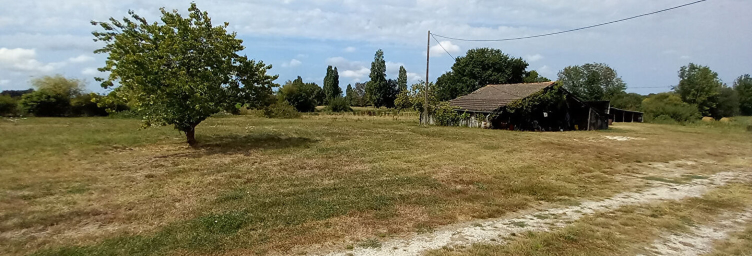 Garage  255 m² à vendre à Gaillan-en-Médoc (33340)