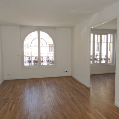 Appartement 5 pièces 1410 €