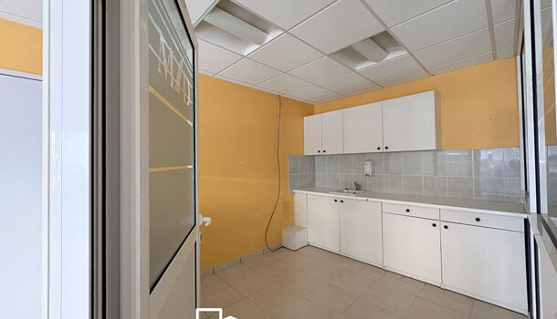 Local commercial 13 pièces  à vendre Rodez 12000